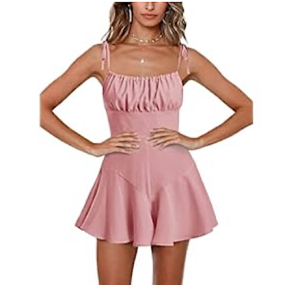 Jeanewpole1 Amazon light pink flowy romper tie straps size M